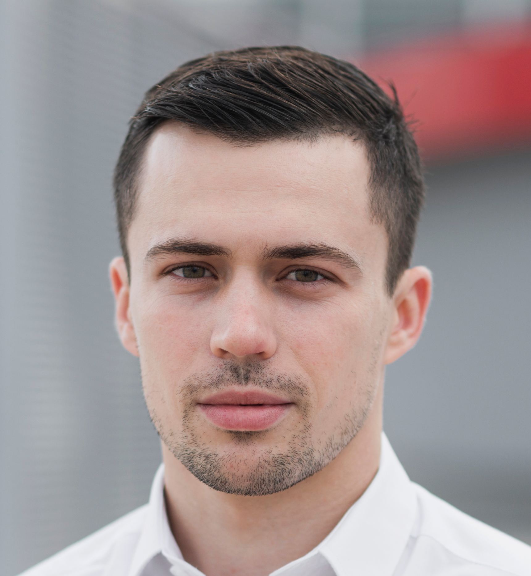 Remote legal research specialist analyzing case law, statutes, and regulations to support litigation and compliance needs