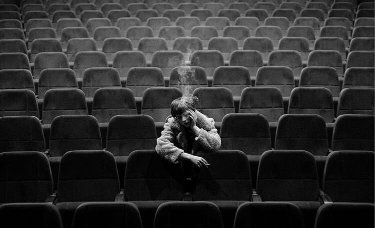 linkedin networking pages and groups to find leads